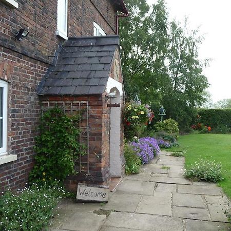 Birtles Farm Bed And Breakfast Knutsford Eksteriør bilde